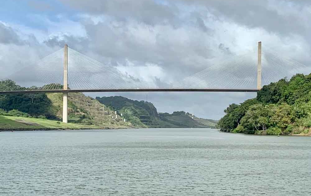 Einfahrt zur Schleuse des Panamakanal